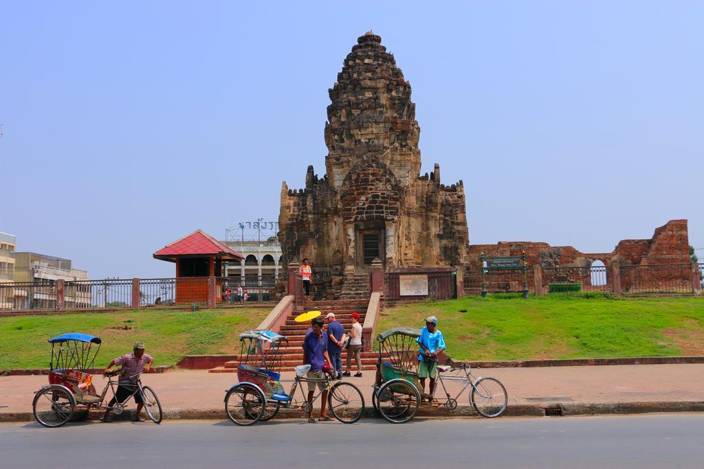 Noom Guesthouse Lopburi Exterior photo